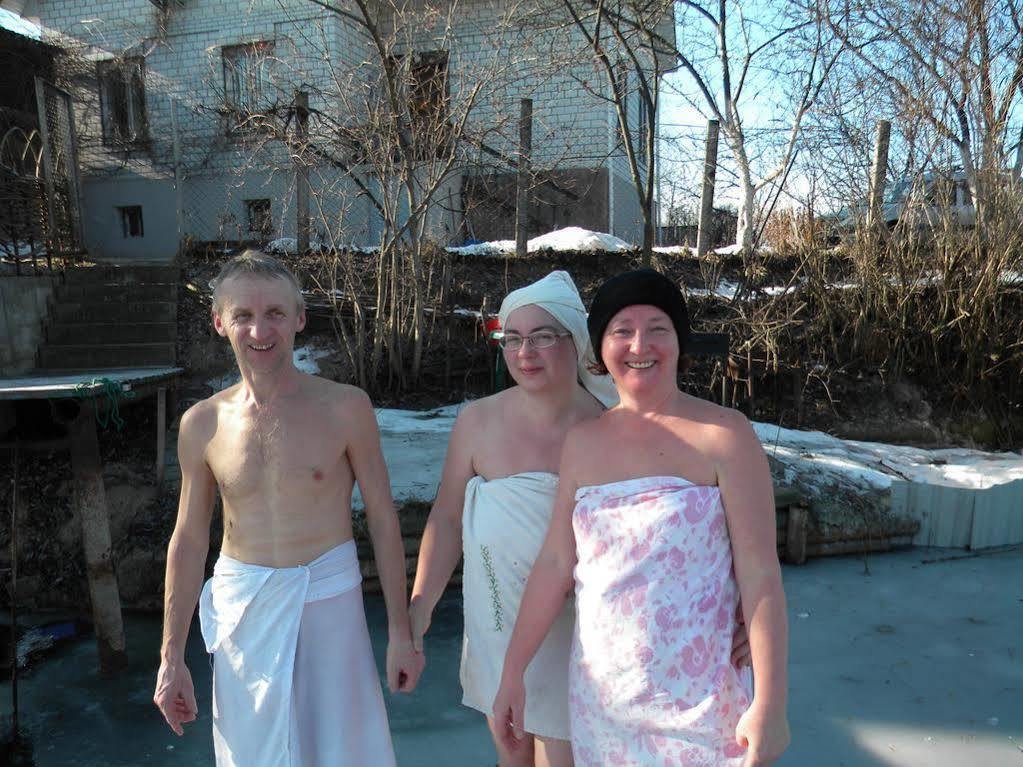 Guest House Dacha Kiev Bagian luar foto