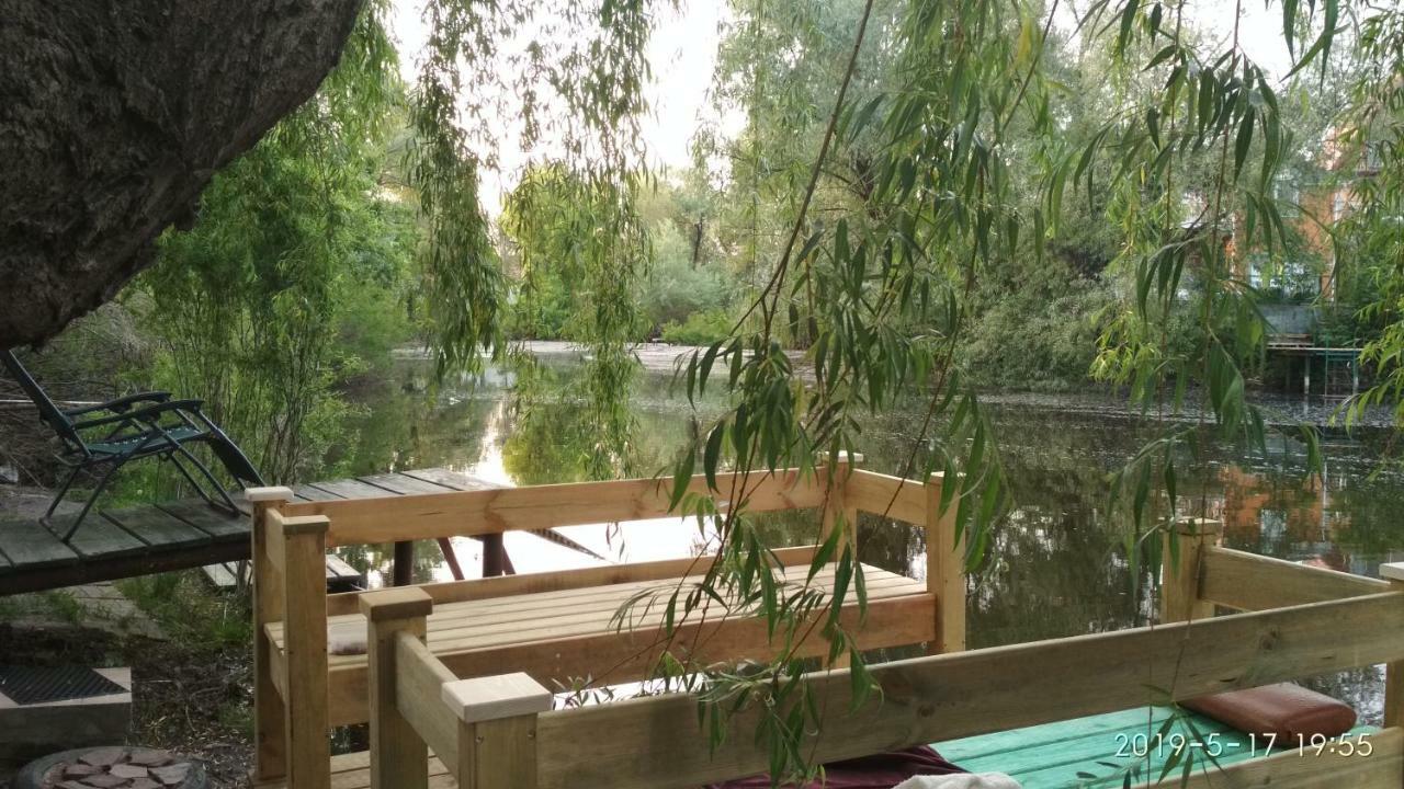 Guest House Dacha Kiev Bagian luar foto